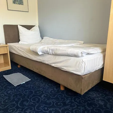 Alt Nürnberg Hotel *